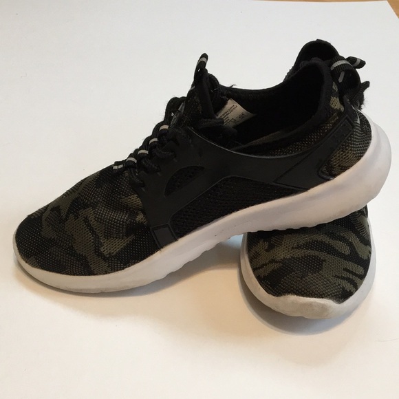 C9 by Champion Poise 2 Green Camo Sneakers (6) GUC - Picture 6 of 9